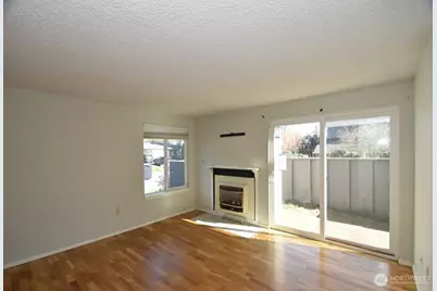 2720 Club Court #107, Mount Vernon, WA 98273 - Photo 2