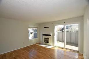 2720 Club Ct, Mount Vernon, WA 98273 - Photo 2