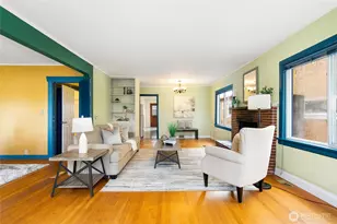 5046 35th Ave NE, Seattle, WA 98105 - Photo 2