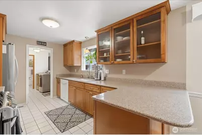 4401 N 25th Street, Tacoma, WA 98406 - Photo 8