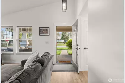 1673 Palisade Boulevard, DuPont, WA 98327 - Photo 4