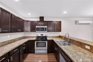 80 NE Melrose Dr, Oak Harbor, WA 98277 - Photo 4