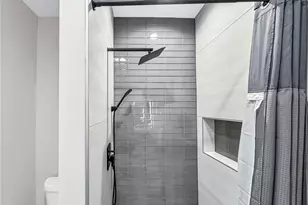 441 NE Alder St, Issaquah, WA 98027 - Photo 14