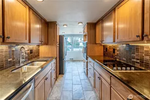 626 E Georgiana St, Port Angeles, WA 98362 - Photo 14