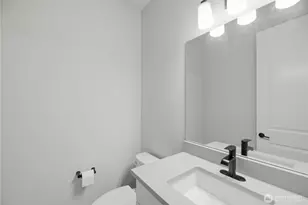 13339 Greenwood Ave N, Seattle, WA 98133 - Photo 14