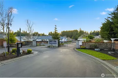 3814 69th Avenue W, University Place, WA 98466 - Photo 2