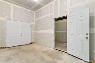 708 Hilltop Ave, Kent, WA 98031 - Photo 24