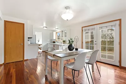 23217 NE 10th Place, Sammamish, WA 98074 - Photo 6