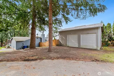 23217 NE 10th Place, Sammamish, WA 98074 - Photo 2