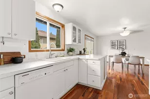 23217 NE 10th Pl, Sammamish, WA 98074 - Photo 10