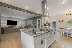 4503 Sunset Dr W, University Place, WA 98466 - Photo 4