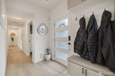 4503 Sunset Drive W, University Place, WA 98466 - Photo 2