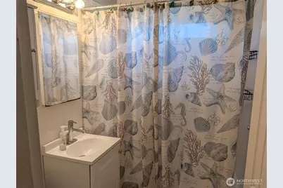 581 Dolphin Avenue NE, Ocean Shores, WA 98569 - Photo 12