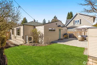 9102 12th Avenue NE, Seattle, WA 98115 - Photo 24