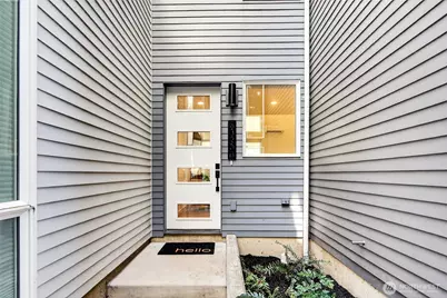6320 41st Avenue SW #B, Seattle, WA 98136 - Photo 2