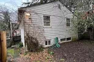 4053 NE 55th St, Seattle, WA 98105 - Photo 6