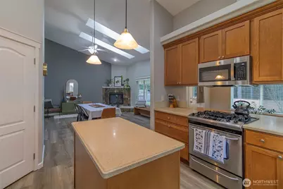 8333 Summerwood Drive SE, Olympia, WA 98513 - Photo 10