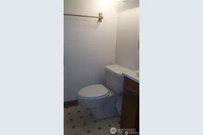 1017 4th Street #C, Bremerton, WA 98337 - Photo 10