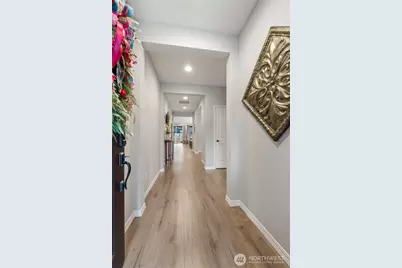 18102 151st St E, Bonney Lake, WA 98391 - Photo 8