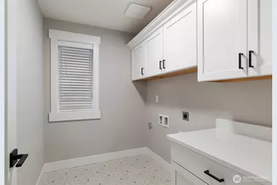 13042 75th Place S, Seattle, WA 98178 - Photo 18