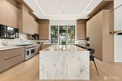 3806 95th Avenue NE, Yarrow Point, WA 98004 - Photo 10