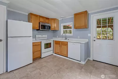 19015 219th Avenue Ct E, Orting, WA 98360 - Photo 14