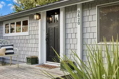 9420 NE Eric Avenue, Bainbridge Island, WA 98110 - Photo 4