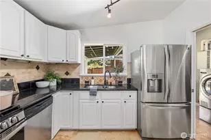 3916 S 374th St, Auburn, WA 98001 - Photo 8