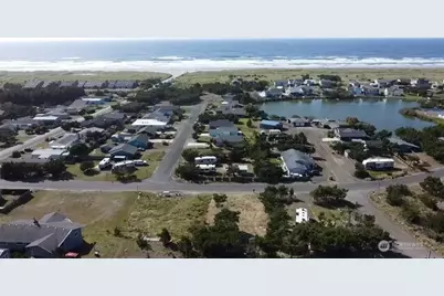 34010 J Pl, Ocean Park, WA 98640 - Photo 2