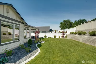 2637 Patriot Way SE, East Wenatchee, WA 98802 - Photo 32