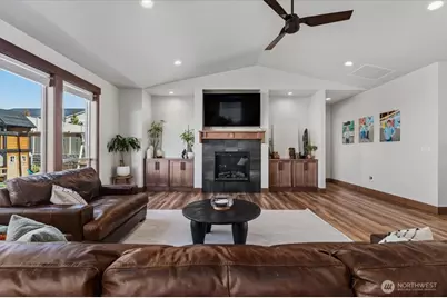 2637 Patriot Way SE, East Wenatchee, WA 98802 - Photo 6