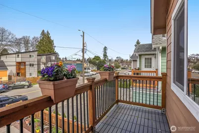 10250 17th Avenue SW, Seattle, WA 98146 - Photo 10