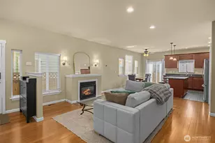 10250 17th Ave SW, Seattle, WA 98146 - Photo 2