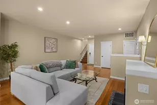 10250 17th Ave SW, Seattle, WA 98146 - Photo 4