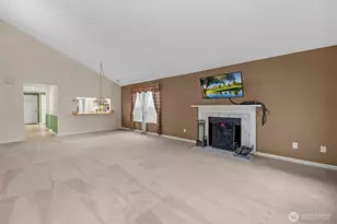 13715 SE 258th Pl, Kent, WA 98042 - Photo 8