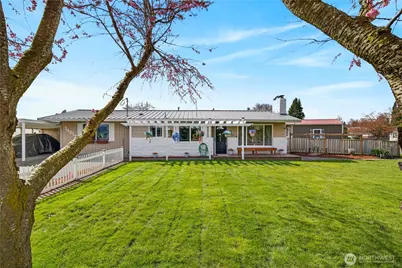 14612 Avon Allen Rd, Mount Vernon, WA 98273 - Photo 2