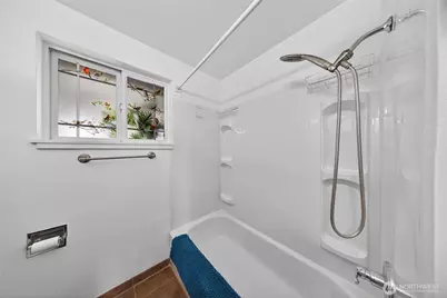 14612 Avon Allen Rd, Mount Vernon, WA 98273 - Photo 16