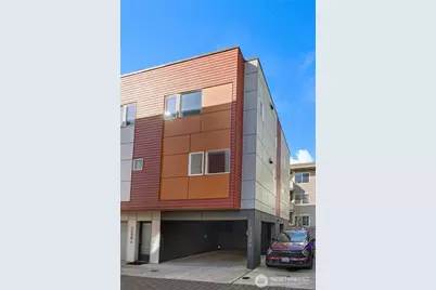 12526 15th Avenue NE #D, Seattle, WA 98125 - Photo 1
