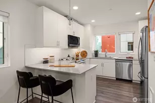 12526 15th Ave NE, Seattle, WA 98125 - Photo 8