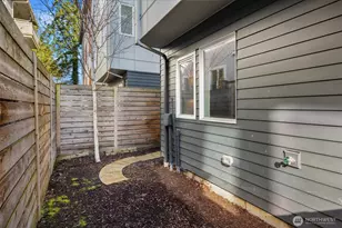 12526 15th Ave NE, Seattle, WA 98125 - Photo 30