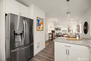 12526 15th Ave NE, Seattle, WA 98125 - Photo 10