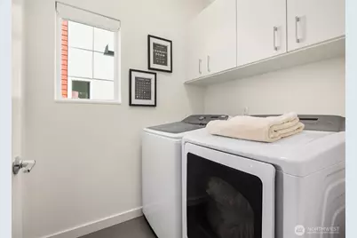 12526 15th Avenue NE #D, Seattle, WA 98125 - Photo 18