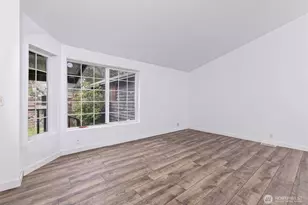 1051 E Crestview Dr, Shelton, WA 98584 - Photo 6