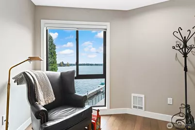 5535 Lake Washington Boulevard NE #302, Kirkland, WA 98033 - Photo 14