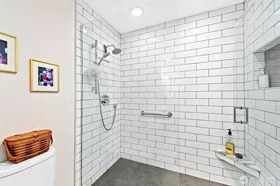 5535 Lake Washington Boulevard NE #302, Kirkland, WA 98033 - Photo 18