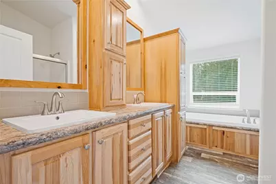 1728 Spirit Lake Highway, Castle Rock, WA 98611 - Photo 14