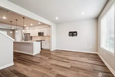 2002 101st Avenue SE #2, Lake Stevens, WA 98258 - Photo 8