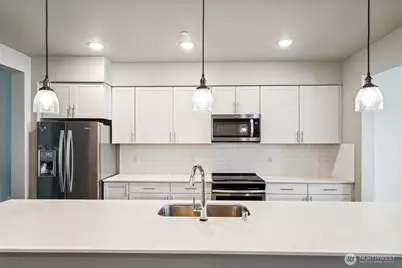 2002 101st Avenue SE #2, Lake Stevens, WA 98258 - Photo 6