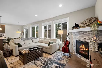 8609 244th Street SW #11, Edmonds, WA 98026 - Photo 4