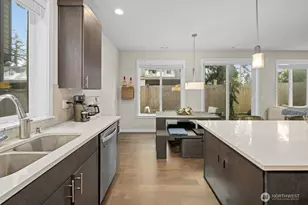 8609 244th St SW, Edmonds, WA 98026 - Photo 12